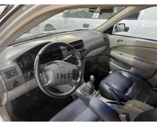 Foto de COROLLA 2001
