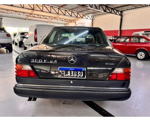 Foto de MERCEDES BENZ 300E 1989/1990